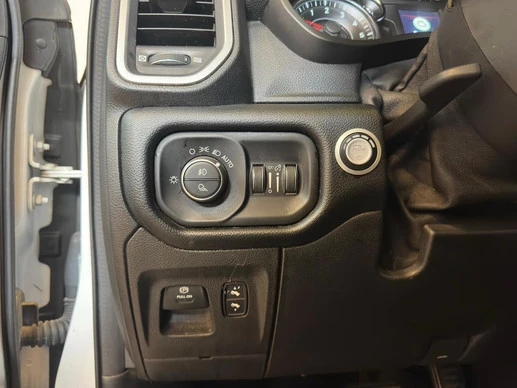 Dodge Ram 1500 - Afbeelding 11 van 30