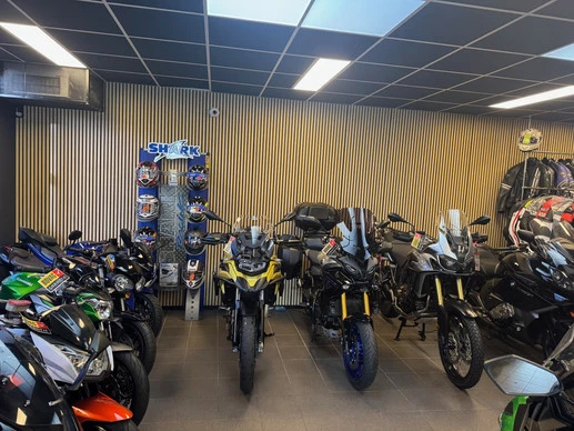 Aprilia Tuono V4 - Afbeelding 7 van 14