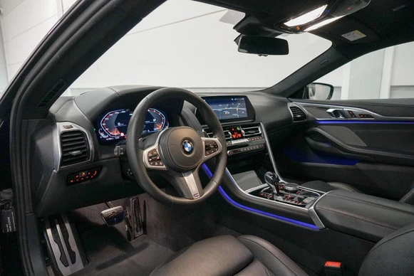 BMW 8 Serie - Afbeelding 2 van 30