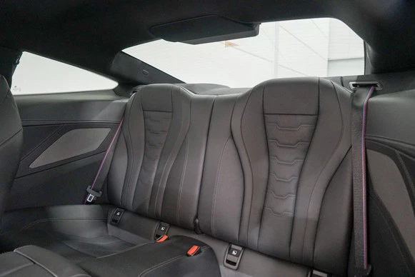 BMW 8 Serie - Afbeelding 29 van 30