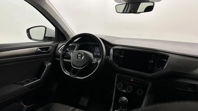 Volkswagen T-Roc - Afbeelding 19 van 30