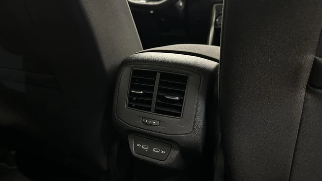 Volkswagen T-Roc - Afbeelding 20 van 30