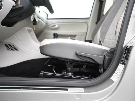 Volkswagen up! - Afbeelding 26 van 30