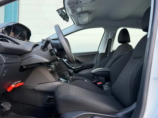 Peugeot 208 - Afbeelding 25 van 30