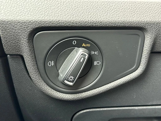Volkswagen Touran - Afbeelding 17 van 30