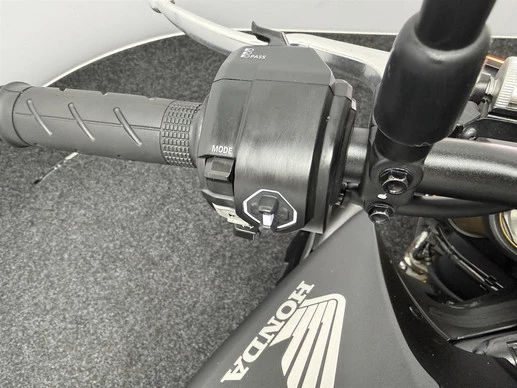 Honda CB 1000 Hornet - Afbeelding 18 van 18