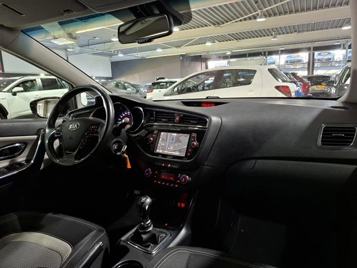 Kia cee'd - Afbeelding 10 van 24