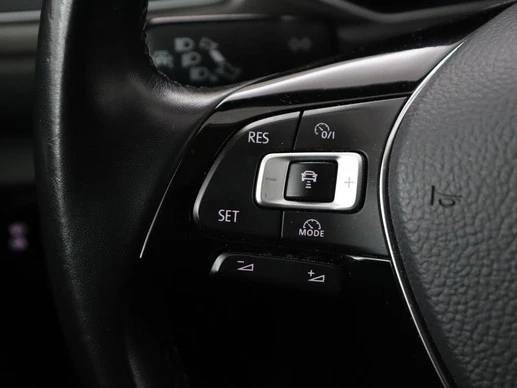 Volkswagen T-Roc - Afbeelding 14 van 30