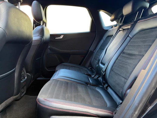 Ford Kuga - Afbeelding 28 van 30