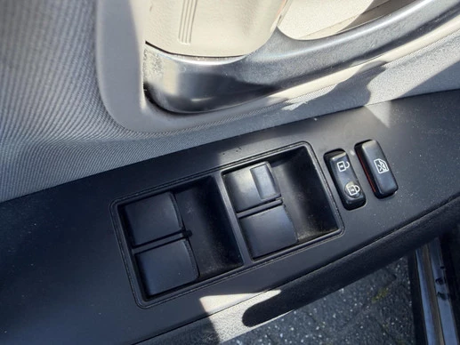 Toyota Avensis - Afbeelding 11 van 29