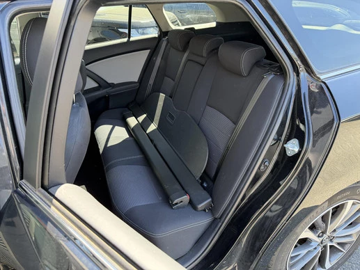 Toyota Avensis - Afbeelding 23 van 29