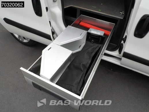 Opel Combo - Afbeelding 14 van 30