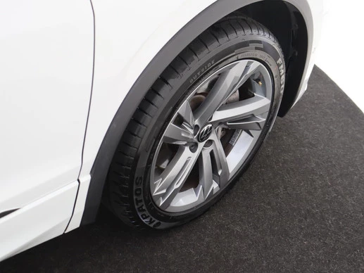 Volkswagen Tiguan - Afbeelding 13 van 30