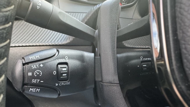 Peugeot 208 - Afbeelding 16 van 18