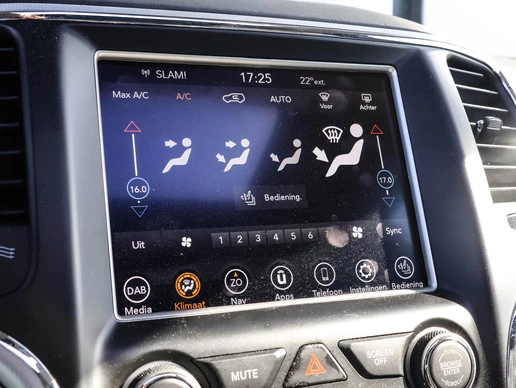 Jeep Grand Cherokee - Afbeelding 11 van 30