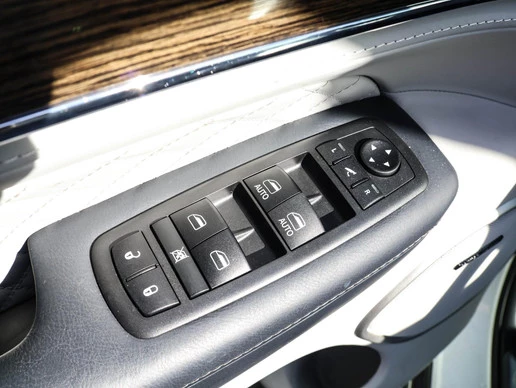 Jeep Grand Cherokee - Afbeelding 25 van 30