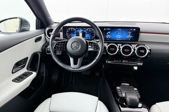 Mercedes-Benz A-Klasse - Afbeelding 8 van 30