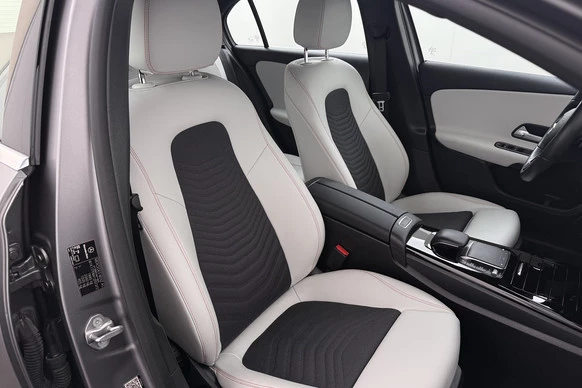 Mercedes-Benz A-Klasse - Afbeelding 14 van 30