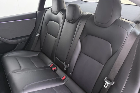 Tesla Model 3 - Afbeelding 10 van 30