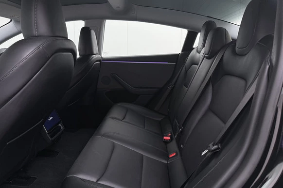 Tesla Model 3 - Afbeelding 11 van 30