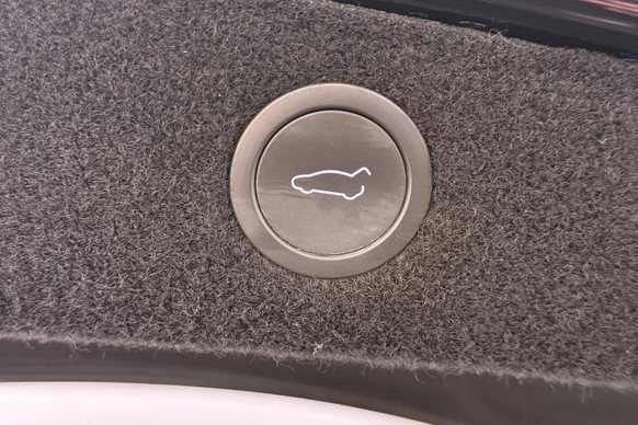 Tesla Model 3 - Afbeelding 13 van 30