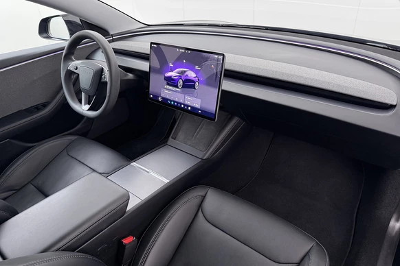 Tesla Model 3 - Afbeelding 15 van 30