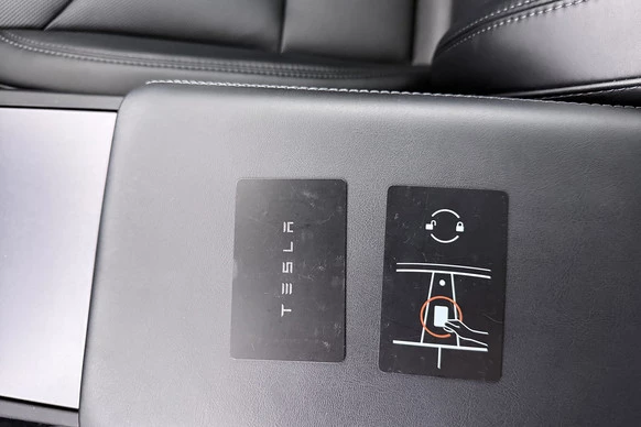 Tesla Model 3 - Afbeelding 30 van 30