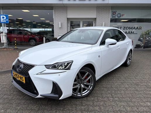 Lexus IS - Afbeelding 1 van 30