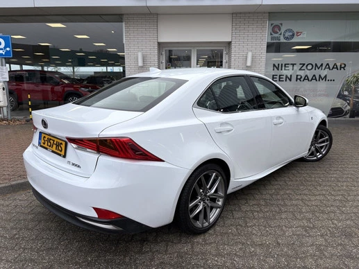 Lexus IS - Afbeelding 4 van 30