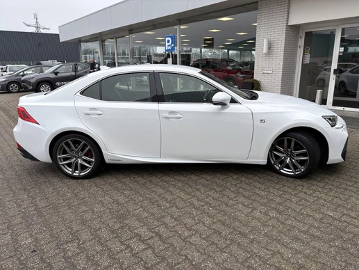 Lexus IS - Afbeelding 5 van 30