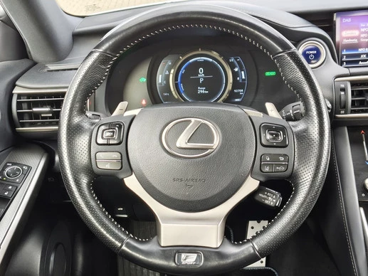 Lexus IS - Afbeelding 9 van 30