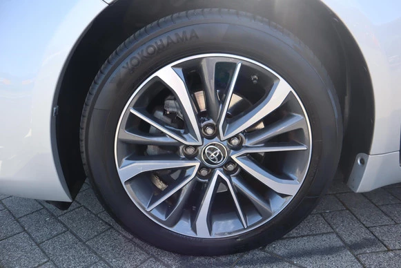 Toyota Avensis - Afbeelding 13 van 30