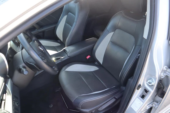 Toyota Avensis - Afbeelding 16 van 30