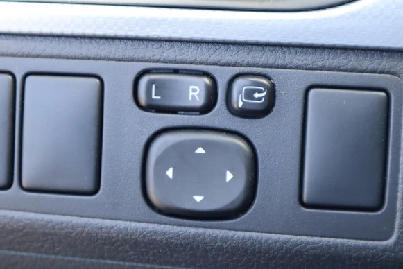 Toyota Avensis - Afbeelding 23 van 30