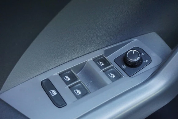 Volkswagen T-Cross - Afbeelding 18 van 30