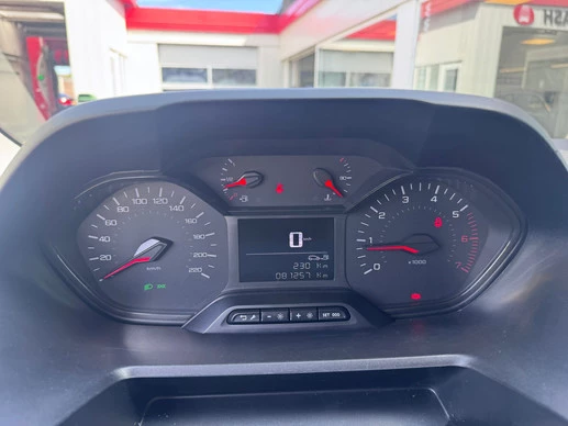 Peugeot Partner - Afbeelding 12 van 17