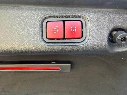 Mercedes-Benz E-Klasse - Afbeelding 24 van 30