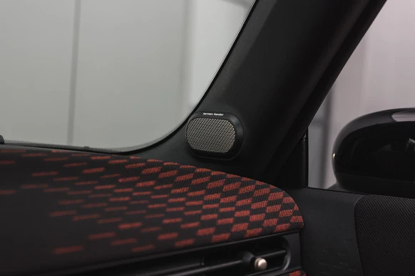 MINI Cooper S Cabrio - Afbeelding 28 van 30