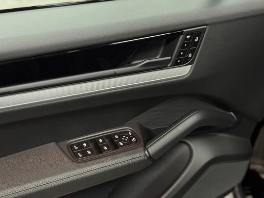 Porsche Cayenne - Afbeelding 12 van 27