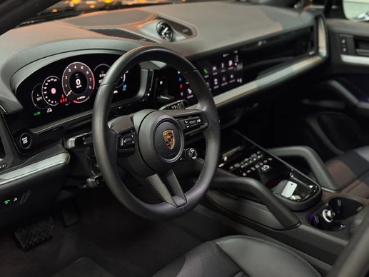 Porsche Cayenne - Afbeelding 14 van 27