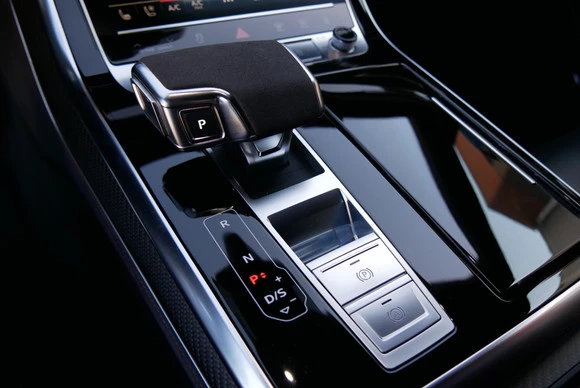 Audi RSQ8 - Afbeelding 24 van 29