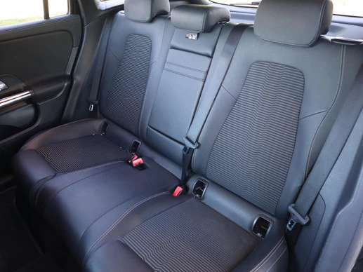 Mercedes-Benz EQA - Afbeelding 10 van 30