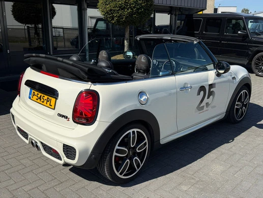 MINI Cooper S Cabrio - Afbeelding 5 van 30