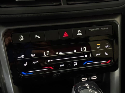 Volkswagen T-Cross - Afbeelding 28 van 30