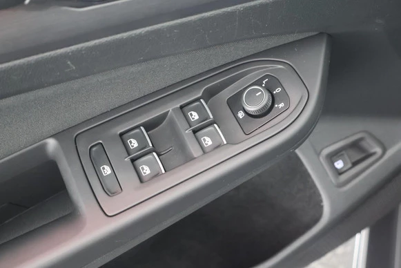 Volkswagen Golf - Afbeelding 13 van 30