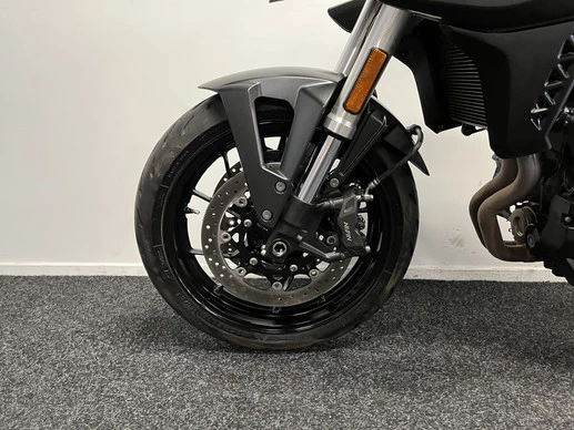 Suzuki GSX - Afbeelding 14 van 20