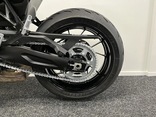 Suzuki GSX - Afbeelding 16 van 20