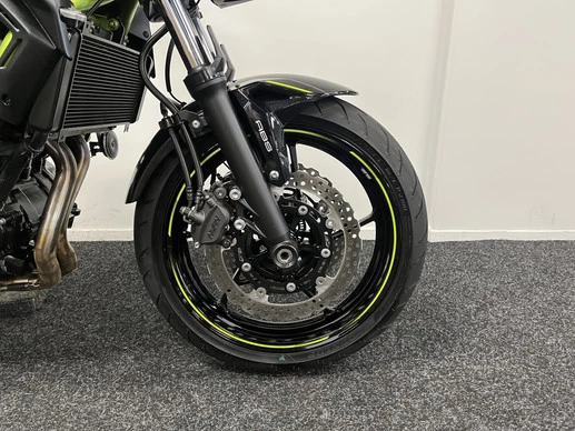 Kawasaki Z650 - Afbeelding 5 van 21