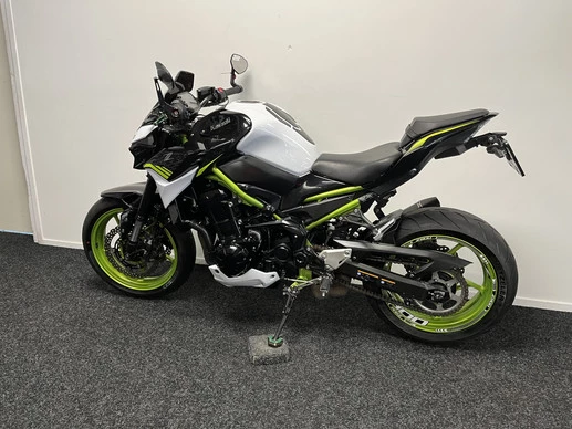 Kawasaki Z900 - Afbeelding 13 van 20