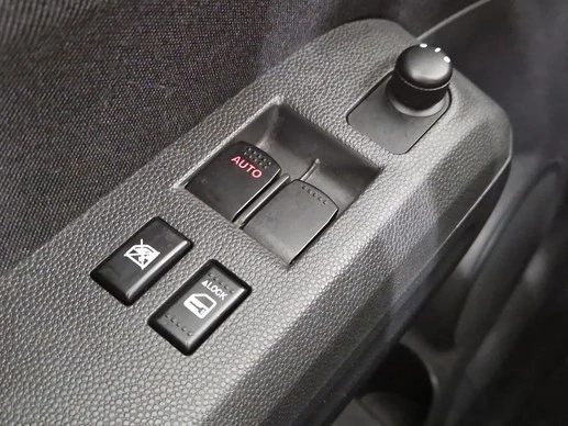 Suzuki Splash - Afbeelding 14 van 24